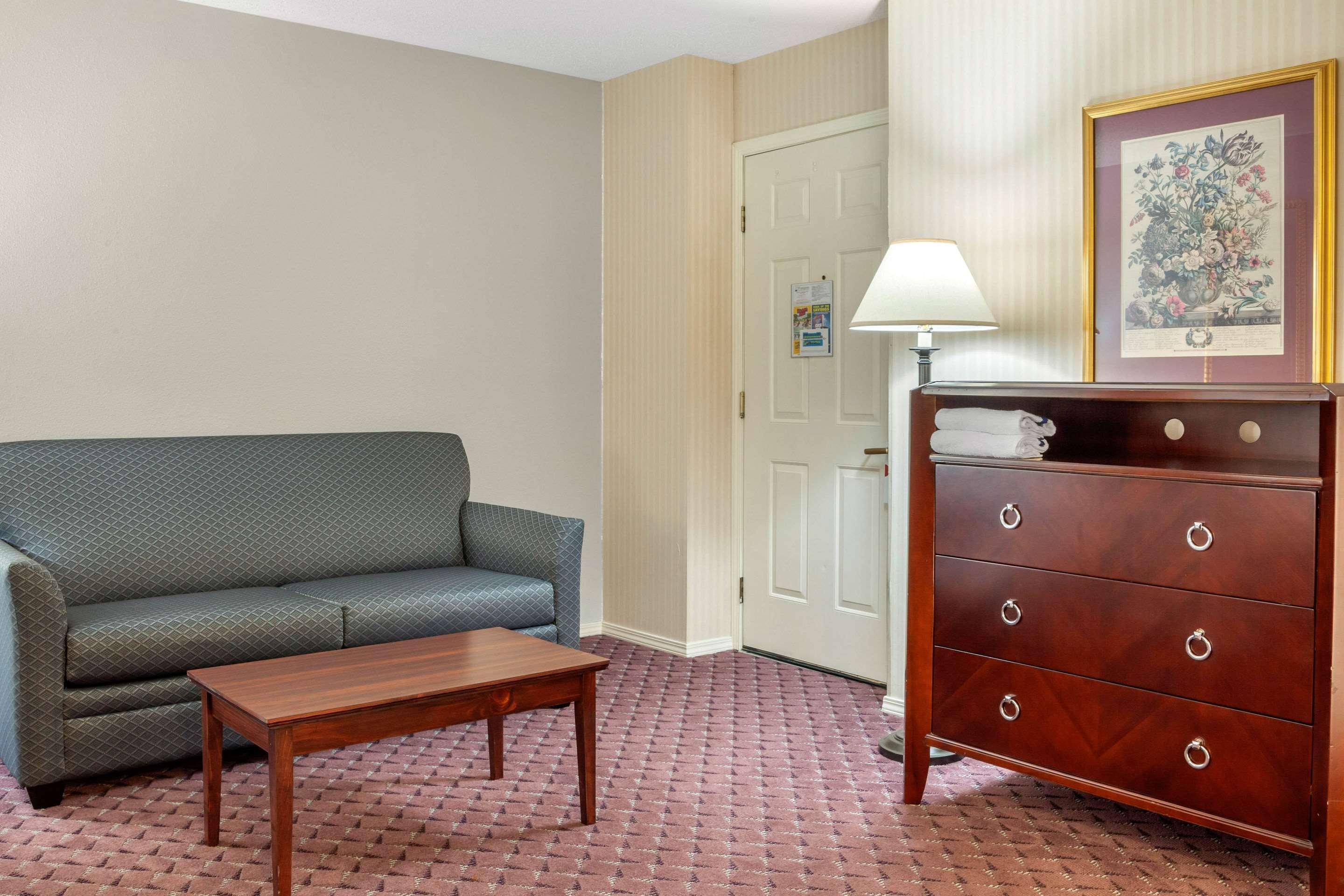 The Wisconsin Hotel & Conference Center Lake Delton Екстериор снимка