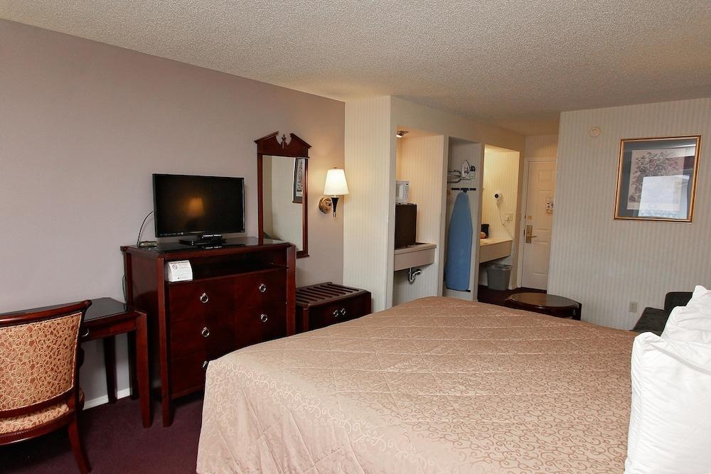 The Wisconsin Hotel & Conference Center Lake Delton Екстериор снимка