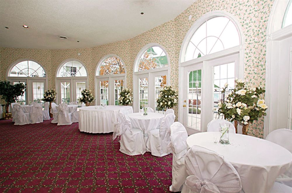 The Wisconsin Hotel & Conference Center Lake Delton Екстериор снимка